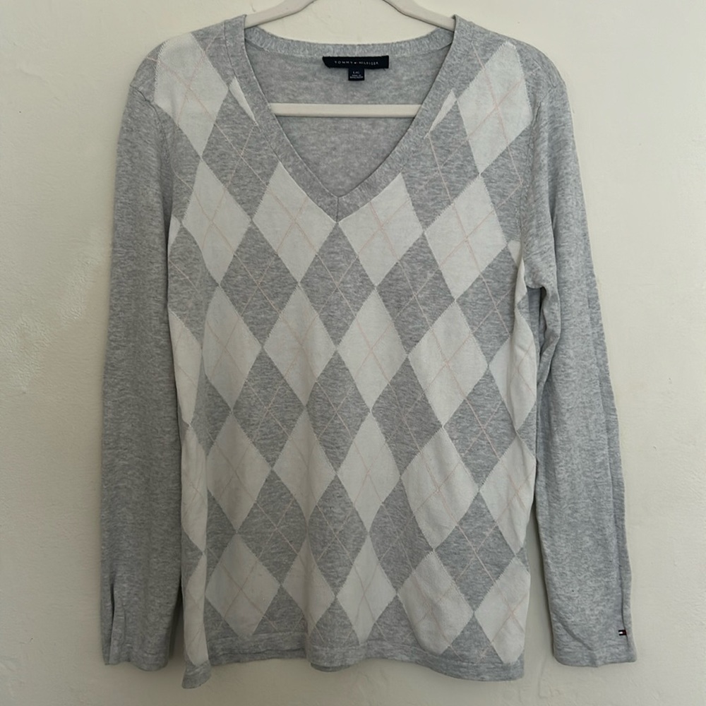 Tommy Hilfiger argyle light grey and pale pink sweater